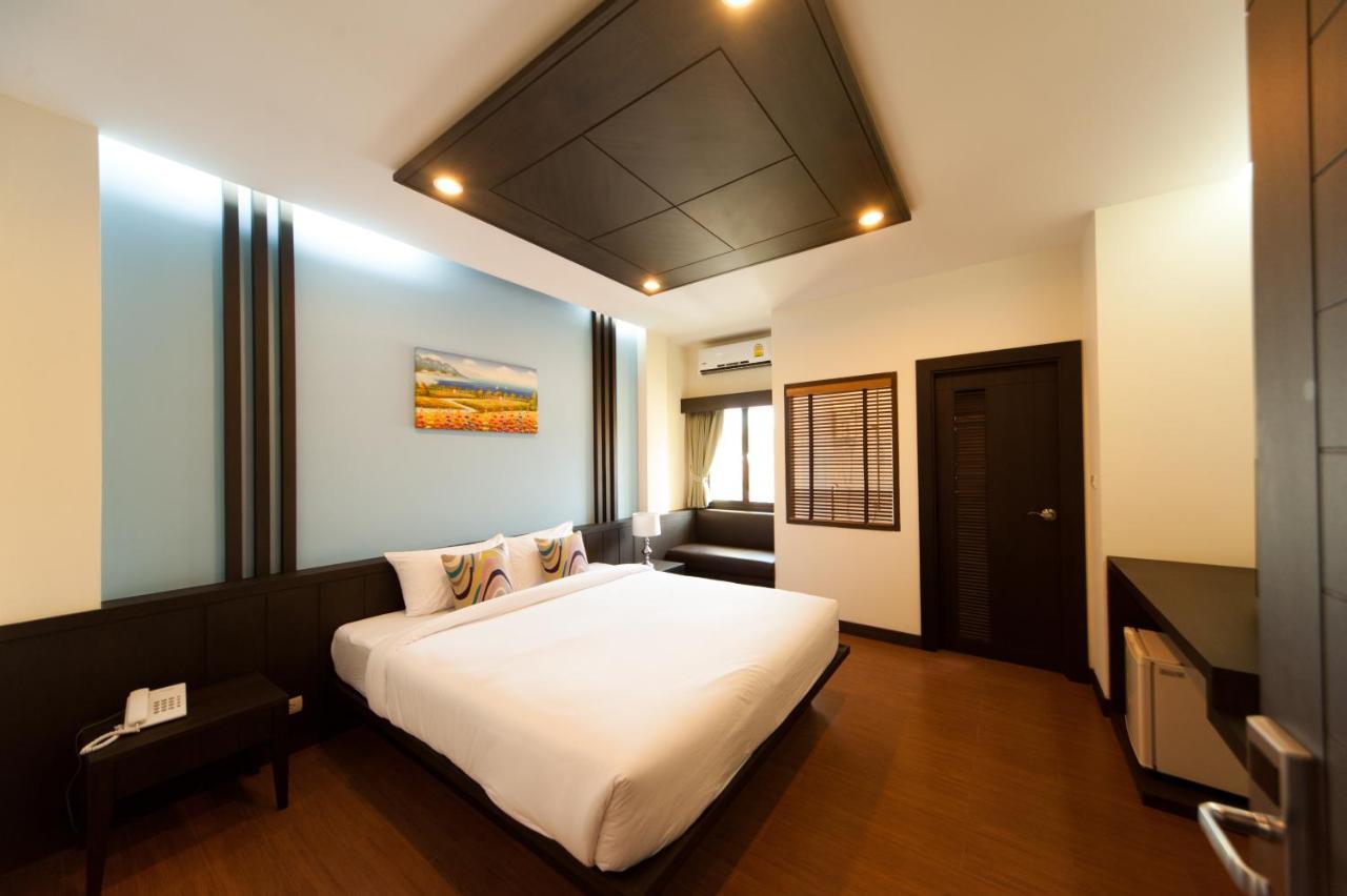 Taraplace Hotel Bangkok Bagian luar foto