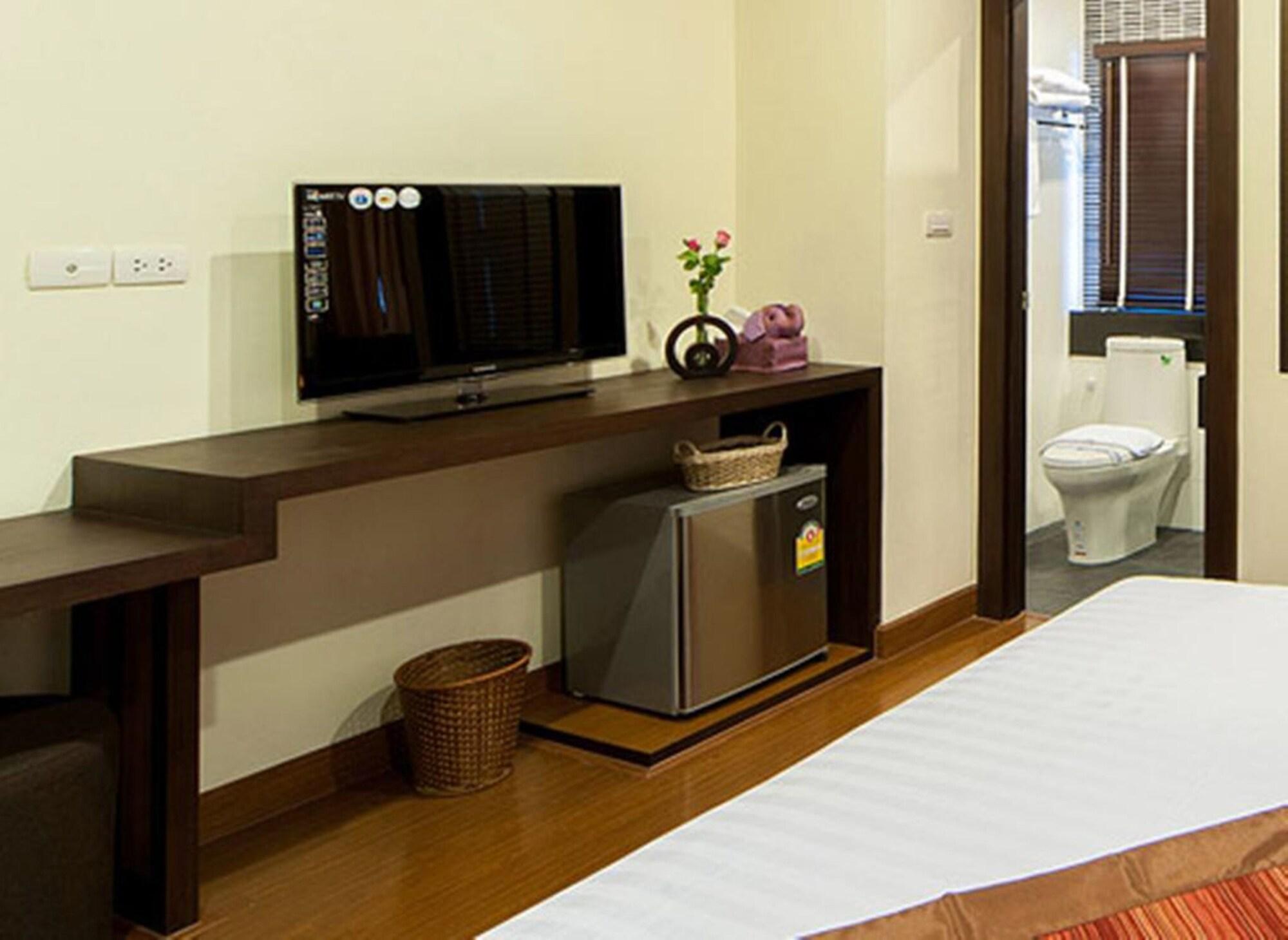 Taraplace Hotel Bangkok Bagian luar foto