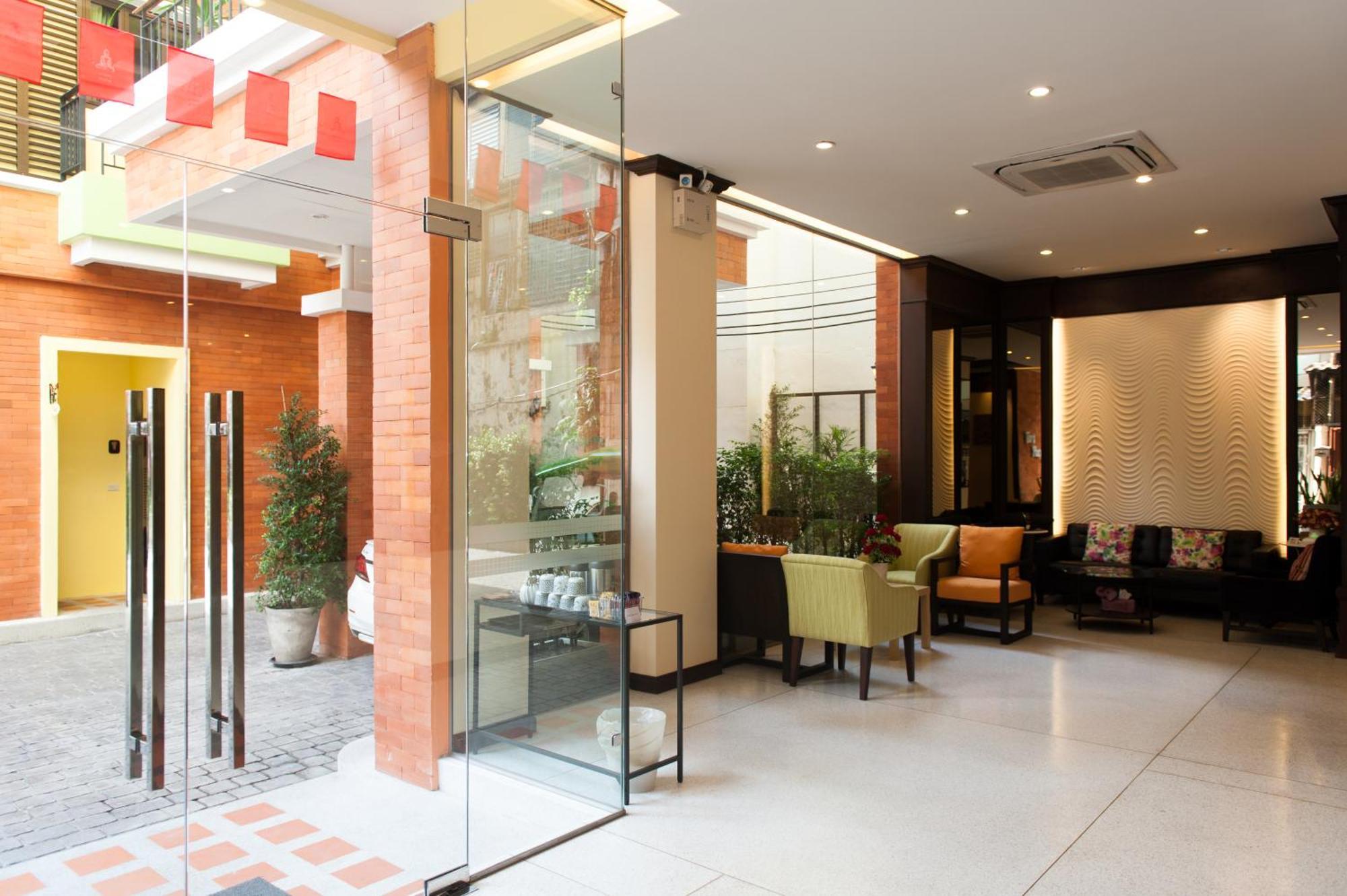 Taraplace Hotel Bangkok Bagian luar foto