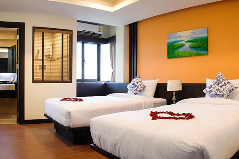 Taraplace Hotel Bangkok Bagian luar foto